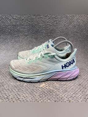 New Balance 997H Blue Suede Shoes Size 9.5 Women’s
